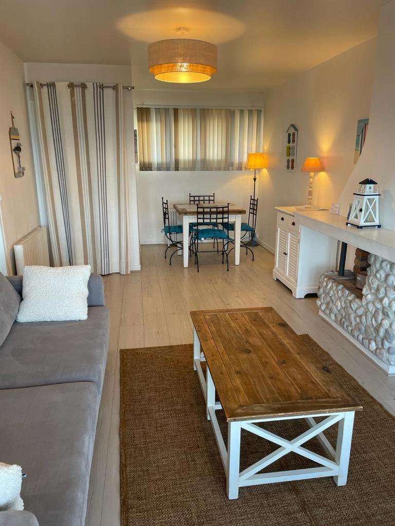 Sea View 2 Room Apartment 50M2 Étretat Kültér fotó